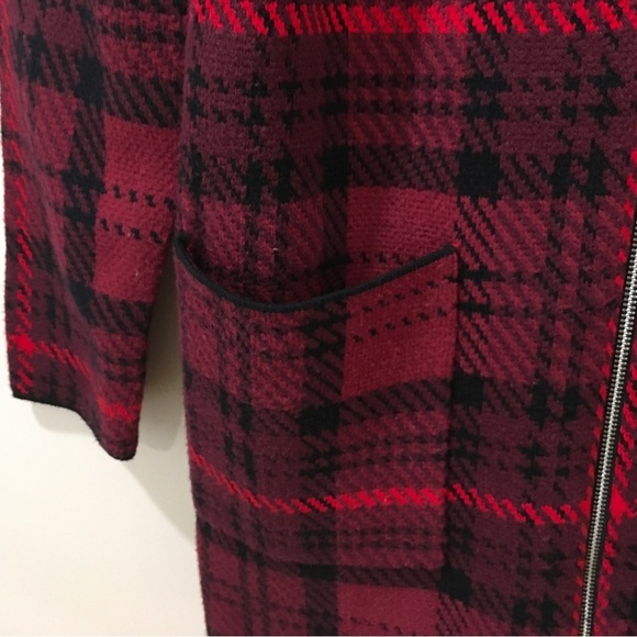 Max Studio Knit Sweater Plaid Houndstooth zip Heavyweight Red Black Small new - Picture 2 of 5
